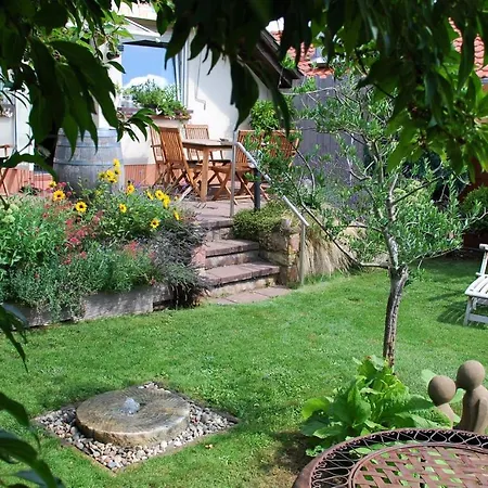 Апартаменты Gartenhaus Am Weinberg *