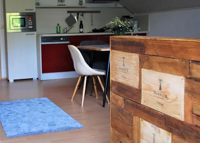 Gartenhaus Am Weinberg * Böchingen